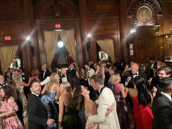 full dance floor at NYC Wedding