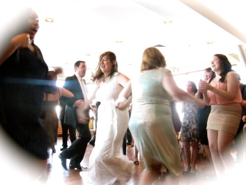 Bride dances with her MOM