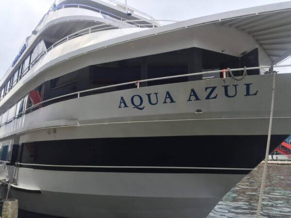 aqua azul front