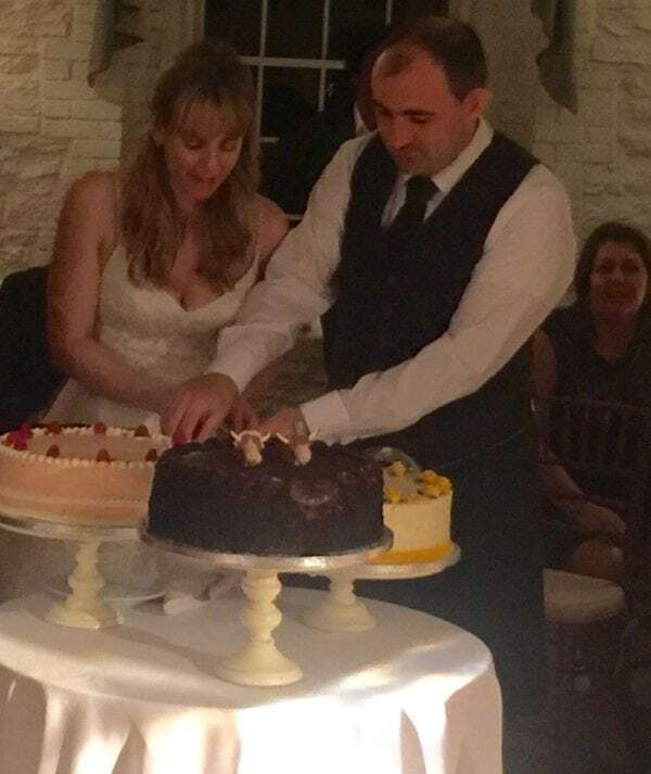 cake cutting bride groom