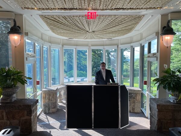 Expressway Music DJ Dave Swirsky at Tappan Hill Mansion wedding