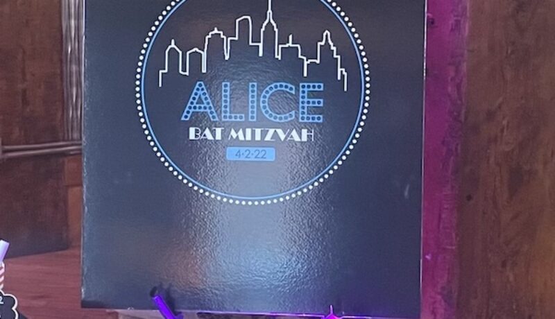 Alice welcome sign