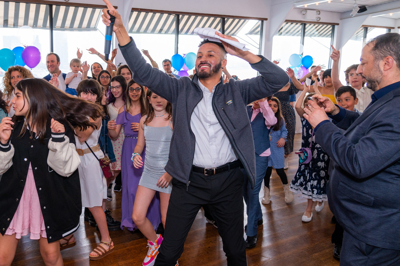 emcee Daniel at Mitzvah