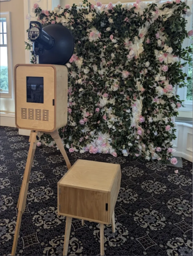 retro art deco photo booth